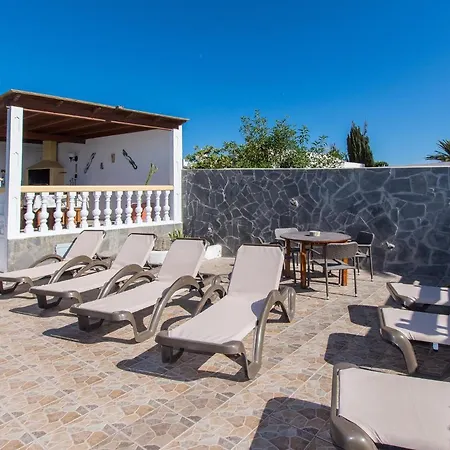 Graceful Puerto Del Carmen 5 Bedrooms Vega Del Carmen Distant Sea Views