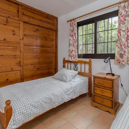Graceful Puerto Del Carmen 5 Bedrooms Vega Del Carmen Distant Sea Views