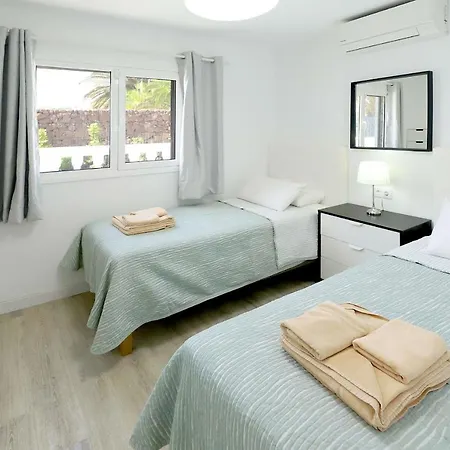 Graceful Puerto Del Carmen 5 Bedrooms Vega Del Carmen Distant Sea Views