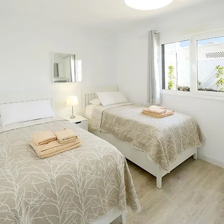 Graceful 5 Bedrooms Vega Del Carmen Вілла