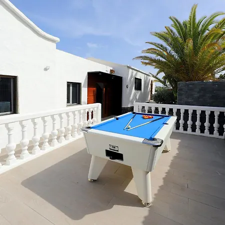Graceful 5 Bedrooms Vega Del Carmen * Пуерто-дель-Кармен